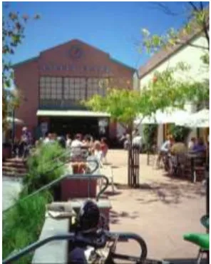 A photo of a plaza in a shopping area.