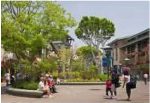 A photo of a pedestrian area in a shopping center.