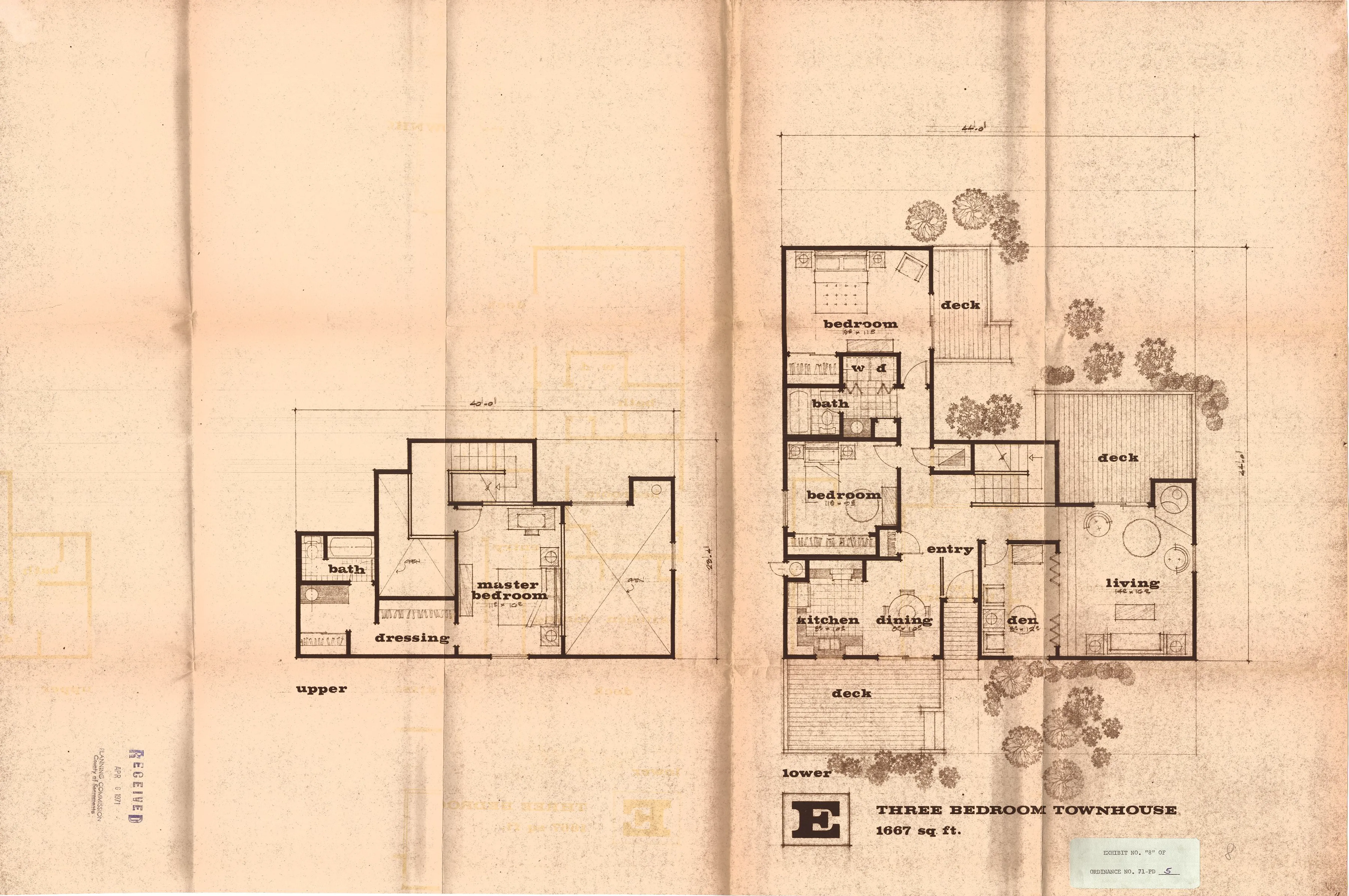 Two-level floor plan of the Type E three-bedroom townhouse (1,667 square feet) with a den and decks.