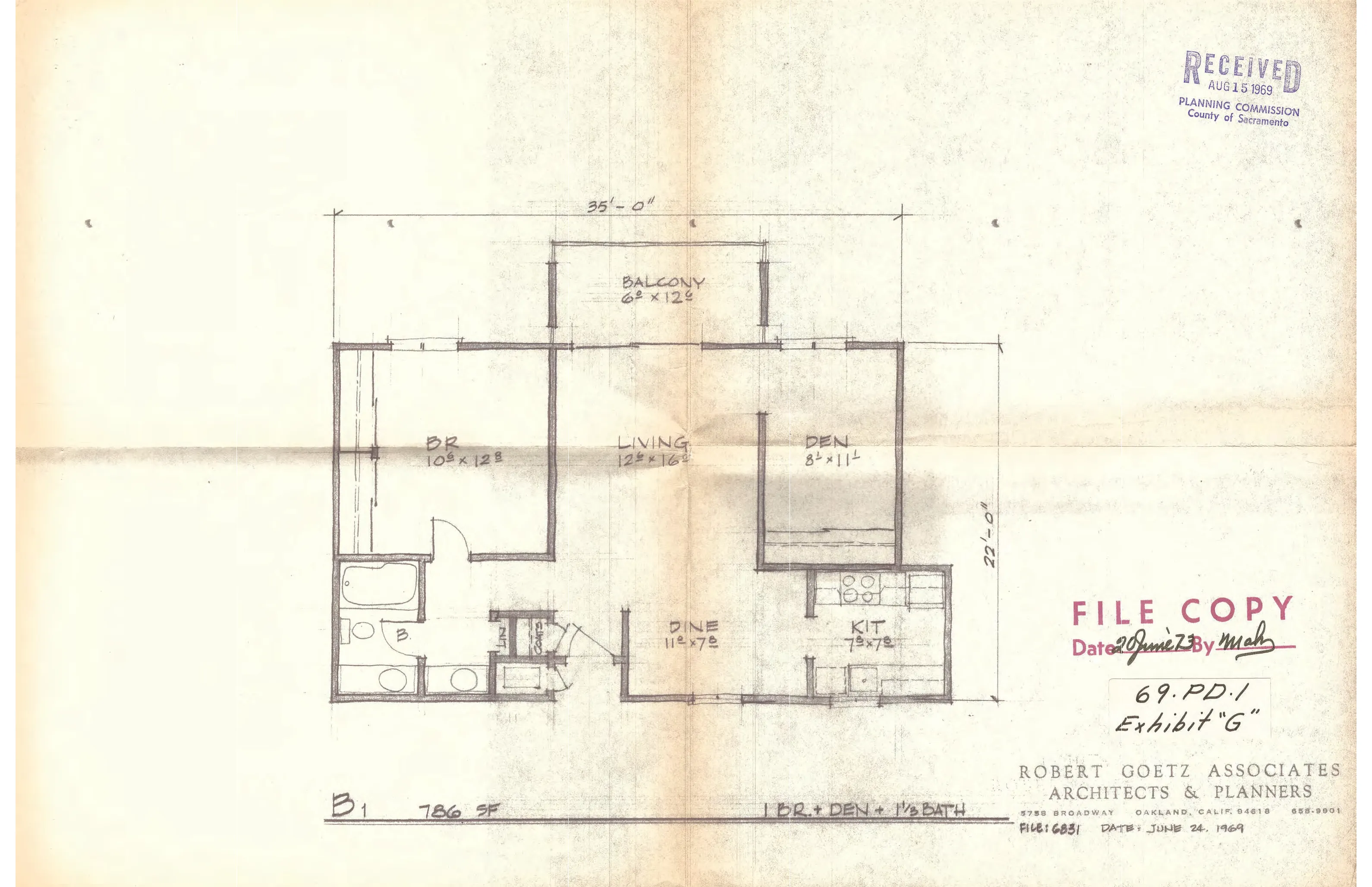 B1 - 1 bedroom with den and 1 bath floor plan