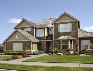 House with reduced facade