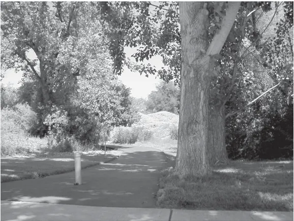 Off-street bicycle trail entrance in the Gold River neighborhood.